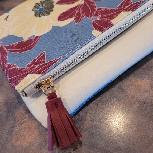 RACHEL PALLY Floral Print Reversible Vegan Clutch - Picture 6 of 13